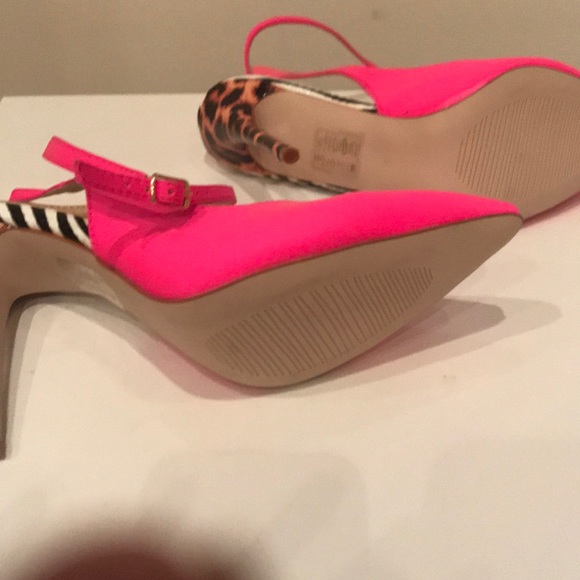 Brand new shoes in box - Picture 4 of 7